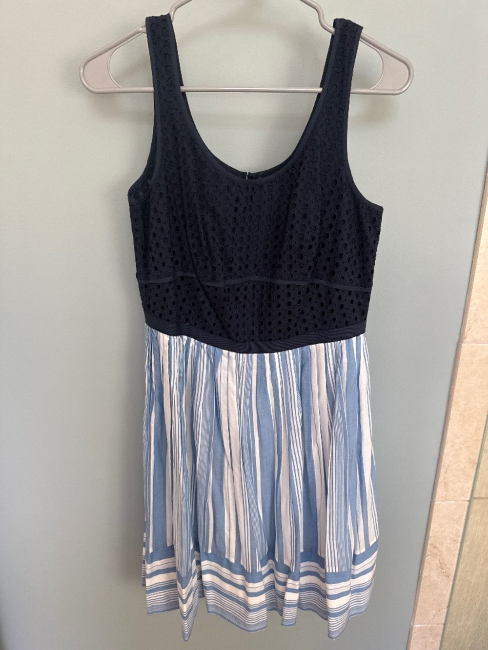 Loft mixed media dress, eyelet upper size 6